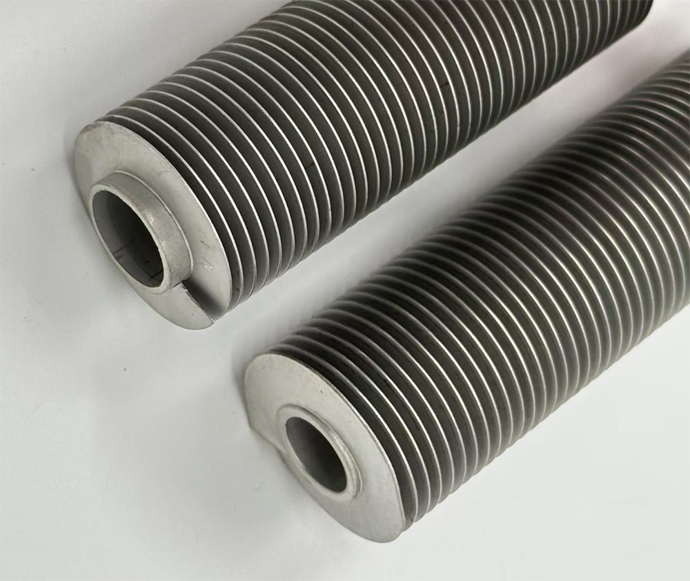 Extruded finned tube